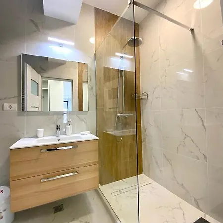 Aviatorii Residence 24 コンスタンツァ