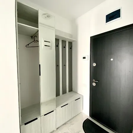 アパート Aviatorii Residence 24 コンスタンツァ